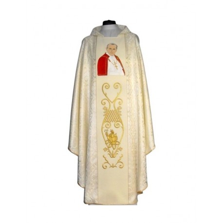 Casulla con la imagen de Juan Pablo II - rosetón de tela crema