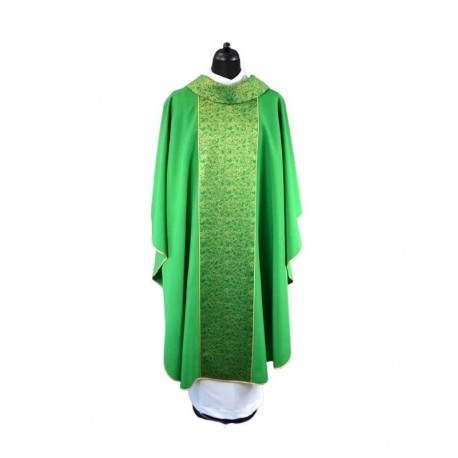 Elegante casulla verde